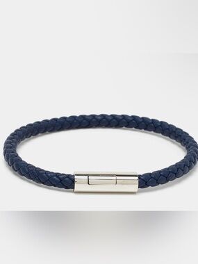 HERMES Horse braided lock it bracelet in navy- worn maybe 6 times. NO BOX